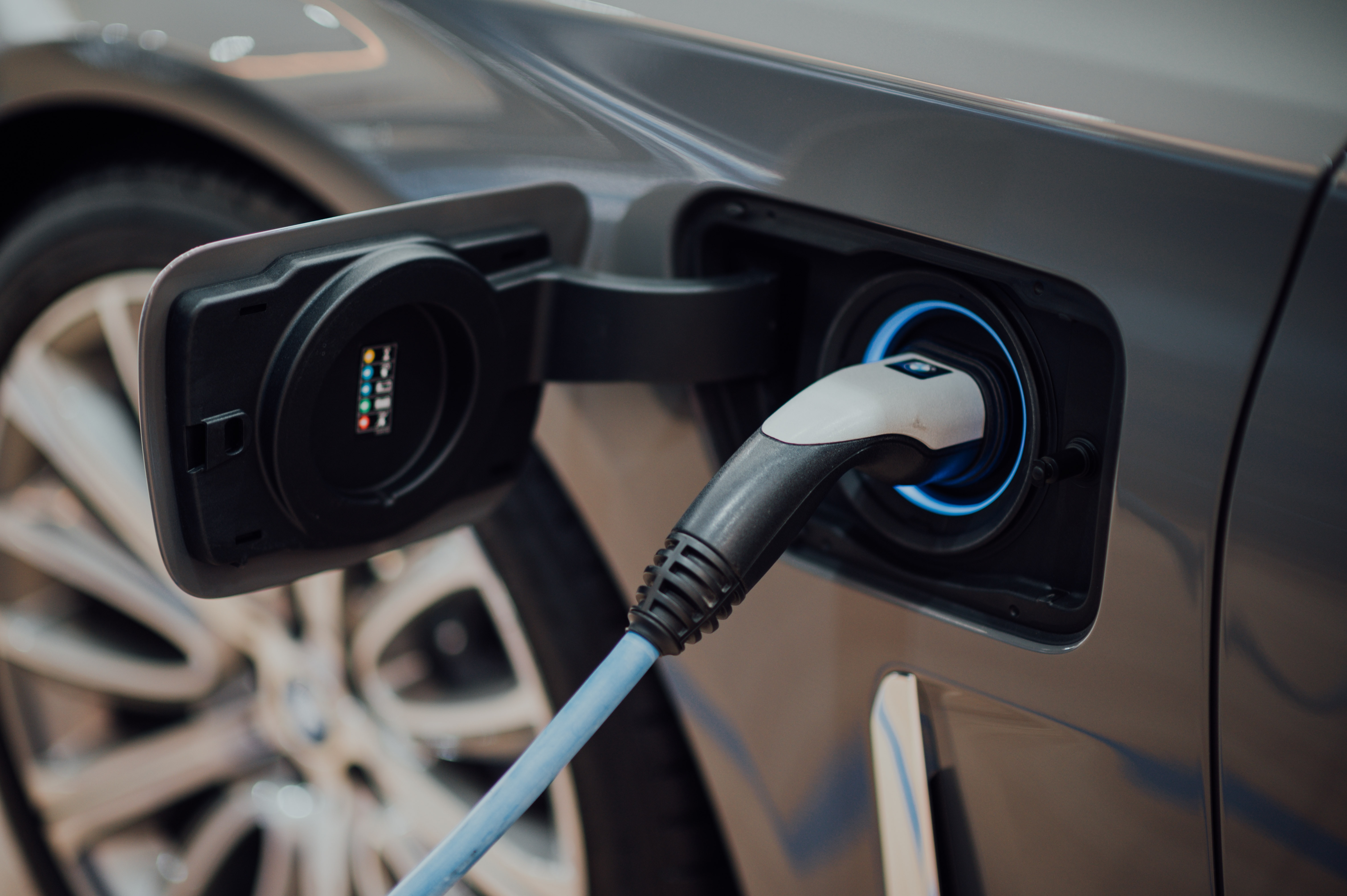 Installation borne de recharge IRVE a HEYRIEUX